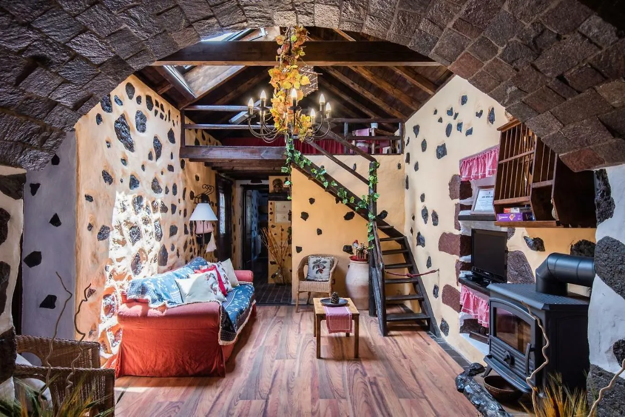 Casa El Herrero En Parque Rural Protegido Teno Holiday home